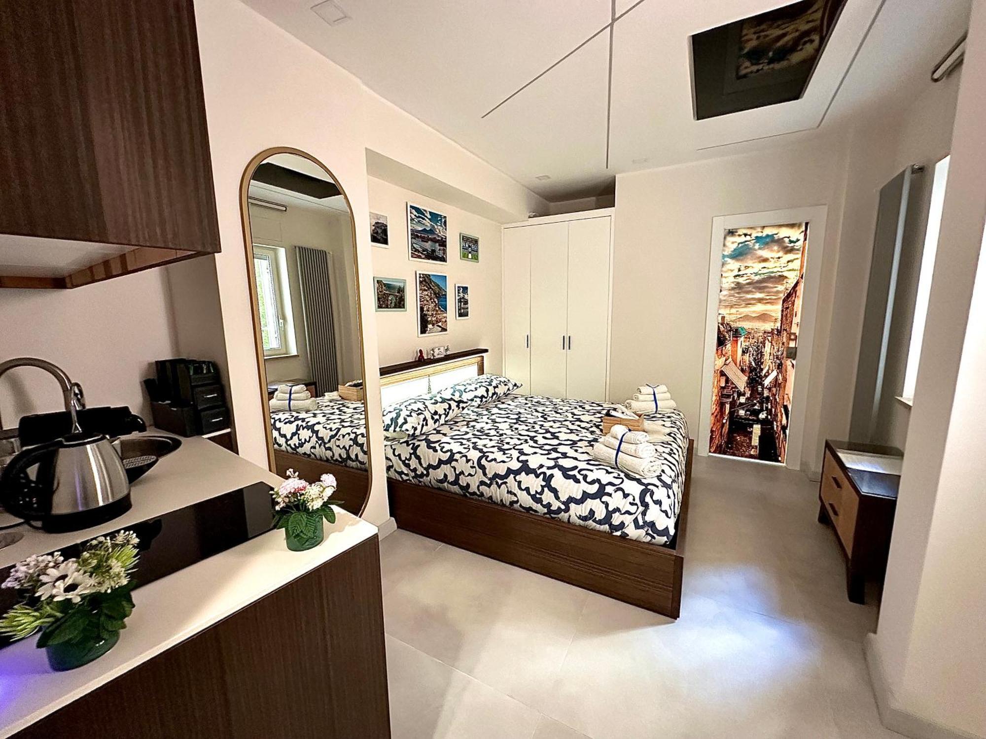 Serenity Naples Luaran gambar